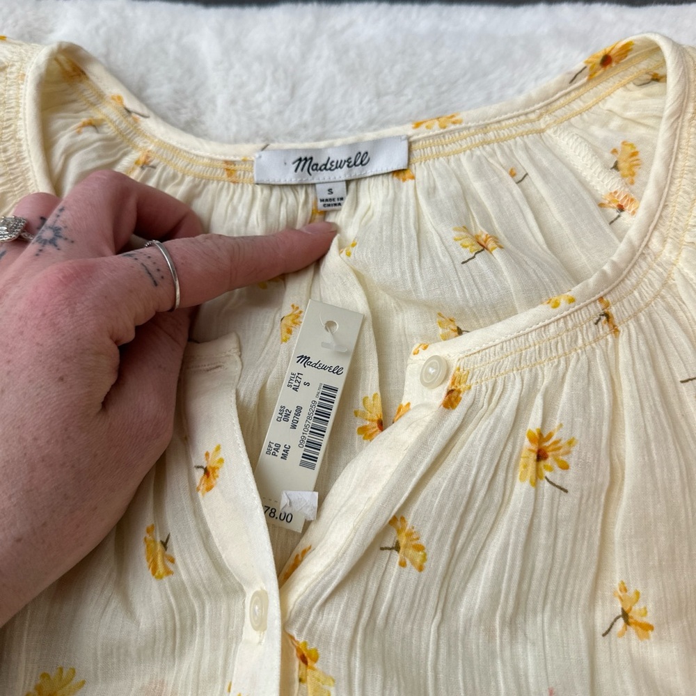 Madewell smocked button up top - Picture 3 of 6